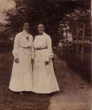Teachers Florence May (Temple), and Martha Lippincott (Davis)